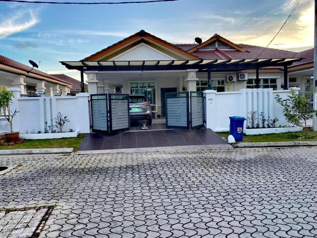 Nk Homestay Desaru Bandar Penawar Экстерьер фото